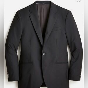 Ludlow Classic-fit suit jacket with double vent in Italian wool